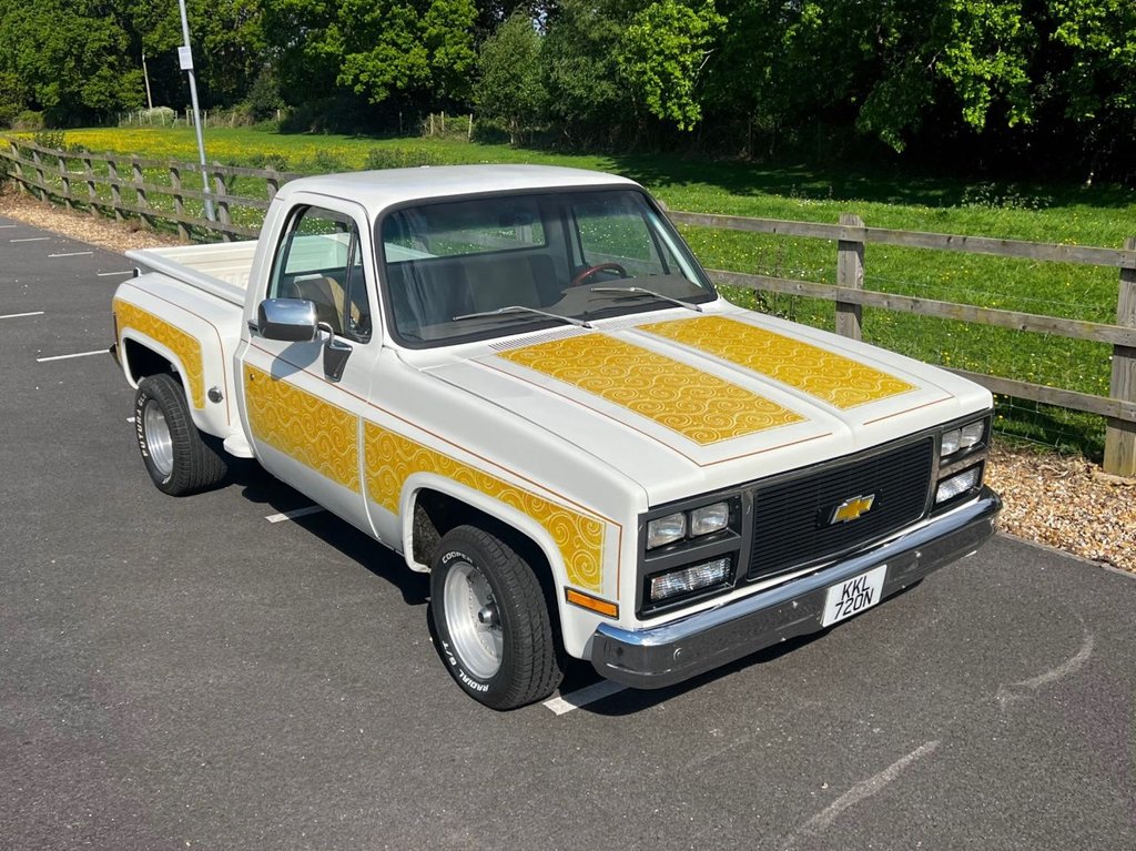USED 1975 CHEVROLET C10 Custom Stepside Truck // 5700cc V8 350ci // px swap 