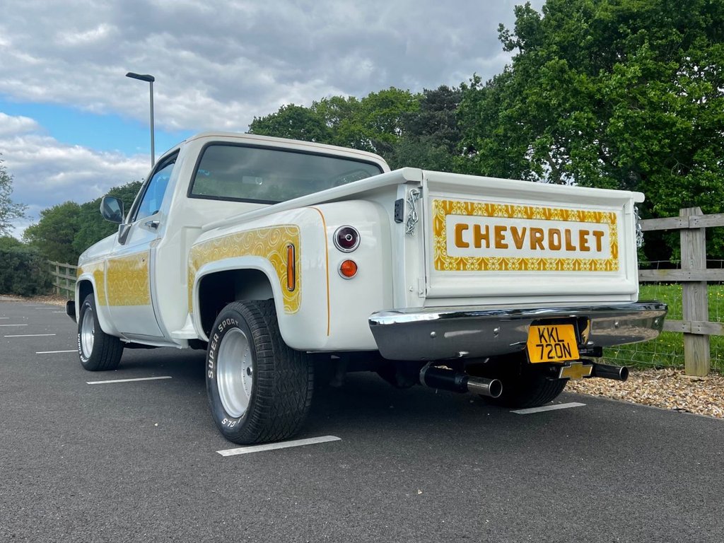 USED 1975 CHEVROLET C10 Custom Stepside Truck // 5700cc V8 350ci // px swap 