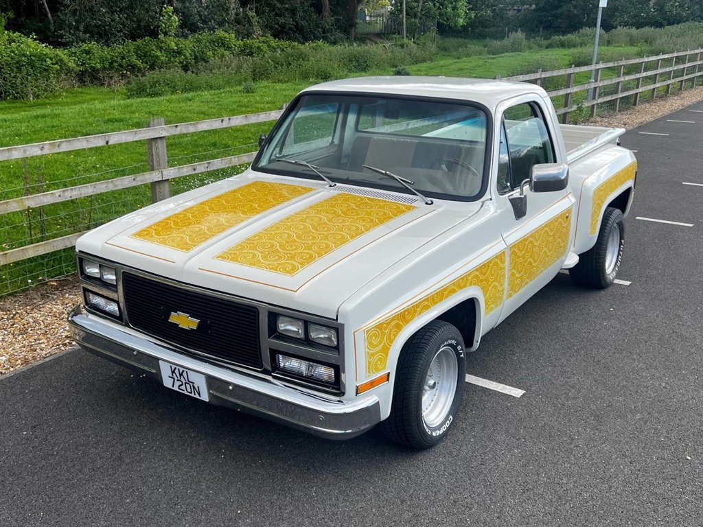 USED 1975 CHEVROLET C10 Custom Stepside Truck // 5700cc V8 350ci // px swap 