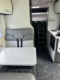 USED 2019 69 FORD ROLLER TEAM ROLLER TEAM ZEFIRO 690 AUTOMATIC 6 BERTH! 6 TRAVEL SEATS AUTO