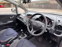 USED 2011 61 HONDA JAZZ 1.3 I-VTEC ES 5d 98 BHP 6 MONTHS RAC WARRANTY
