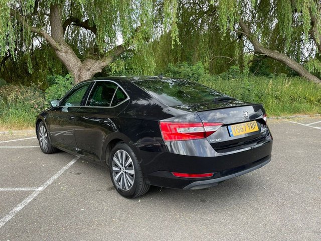 View our SKODA SUPERB