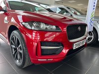 USED 2018 68 JAGUAR F-PACE 2.0 R-SPORT AWD 5d 177 BHP CONNECT PRO - SOLAR REFLECTIVE WINDSCREEN - KEYLESS ENTRY - 20" BLACK GLOSS ALLOYS +++++