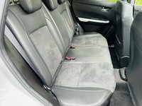 USED 2017 SUZUKI VITARA 1.6 SZ5 5d 118 BHP PANORAMIC ROOF SATELLITE NAVIGATION DAB RADIO FRONT HEATED SEATS