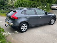 USED 2013 63 VOLVO V40 2.0 D3 CROSS COUNTRY SE NAV 5d 148 BHP 