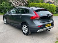 USED 2013 63 VOLVO V40 2.0 D3 CROSS COUNTRY SE NAV 5d 148 BHP 
