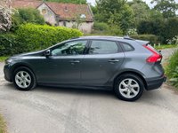 USED 2013 63 VOLVO V40 2.0 D3 CROSS COUNTRY SE NAV 5d 148 BHP 