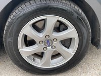 USED 2013 63 VOLVO V40 2.0 D3 CROSS COUNTRY SE NAV 5d 148 BHP 