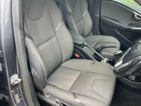 USED 2013 63 VOLVO V40 2.0 D3 CROSS COUNTRY SE NAV 5d 148 BHP 
