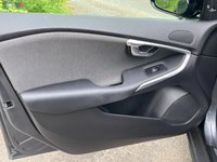 USED 2013 63 VOLVO V40 2.0 D3 CROSS COUNTRY SE NAV 5d 148 BHP 