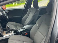 USED 2013 63 VOLVO V40 2.0 D3 CROSS COUNTRY SE NAV 5d 148 BHP 