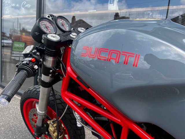 2001 Y Ducati Monster M 750 // Dark Edition // 748cc // Custom Cafe Racer // Px swap
