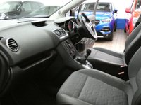 USED 2015 15 VAUXHALL MERIVA 1.6 CDTi 16V ecoFLEX Tech Line 5dr EURO 6. CAZ AND ULEZ COMPLIANT, &pound;35 ROAD TAX, MASSIVE MPG. LOW MILEAGE.