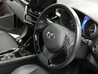 USED 2019 19 TOYOTA CHR 1.2 EXCEL 5d 114 BHP SAT  NAV LEATHER HEATED SEATS REAR CAMERA 1 OWNER TOYOTA WARRANTY TILL APRIL 2029