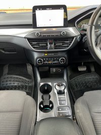USED 2019 68 FORD FOCUS 1.0 TITANIUM 5d 123 BHP *1 OWNER *FSH *2KEYS *FINANCE