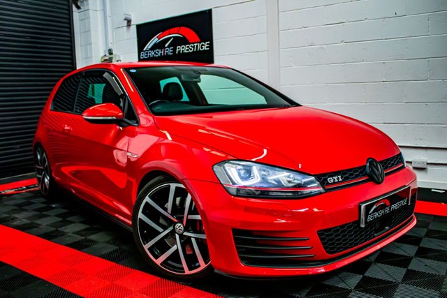 2014 14 Volkswagen Golf 2.0 GTI PERFORMANCE DSG 3d 226 BHP