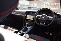 USED 2019 69 VOLKSWAGEN GOLF 2.0 GTI TCR DSG 5d 286 BHP PAN ROOF / AKRAPOVIC EXHAUST