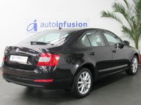 USED 2015 64 SKODA OCTAVIA 2.0 ELEGANCE TDI CR DSG 5d 148 BHP &pound;35 ROAD TAX SAT NAV PART LEATHER INTERIOR CRUISE CONTROL PARKING SENSORS 2 OWNERS FROM NEW