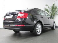 USED 2015 64 SKODA OCTAVIA 2.0 ELEGANCE TDI CR DSG 5d 148 BHP &pound;35 ROAD TAX SAT NAV PART LEATHER INTERIOR CRUISE CONTROL PARKING SENSORS 2 OWNERS FROM NEW