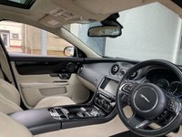 USED 2014 14 JAGUAR XJ 3.0 D V6 PORTFOLIO 4d 275 BHP 