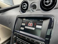 USED 2014 14 JAGUAR XJ 3.0 D V6 PORTFOLIO 4d 275 BHP 
