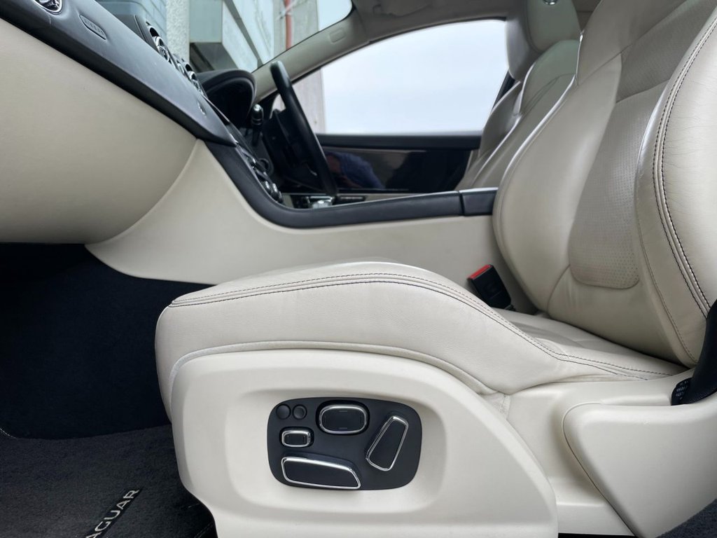 USED 2014 14 JAGUAR XJ 3.0 D V6 PORTFOLIO 4d 275 BHP 