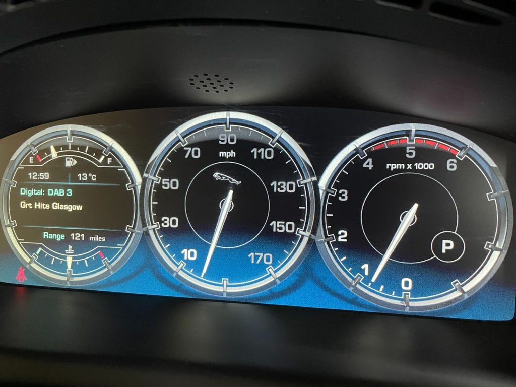USED 2014 14 JAGUAR XJ 3.0 D V6 PORTFOLIO 4d 275 BHP 
