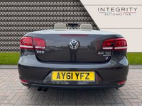 USED 2011 61 VOLKSWAGEN EOS 2.0 SPORT TDI BLUEMOTION TECHNOLOGY DSG 2d 139 BHP WINTER PACK - SAT NAV (TOUCHSCREEN) - BI XENON HEADLIGHTS - REAR PARK ASSIST
