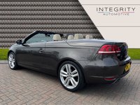 USED 2011 61 VOLKSWAGEN EOS 2.0 SPORT TDI BLUEMOTION TECHNOLOGY DSG 2d 139 BHP WINTER PACK - SAT NAV (TOUCHSCREEN) - BI XENON HEADLIGHTS - REAR PARK ASSIST