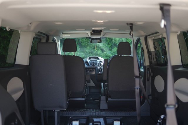 View our FORD TOURNEO CUSTOM