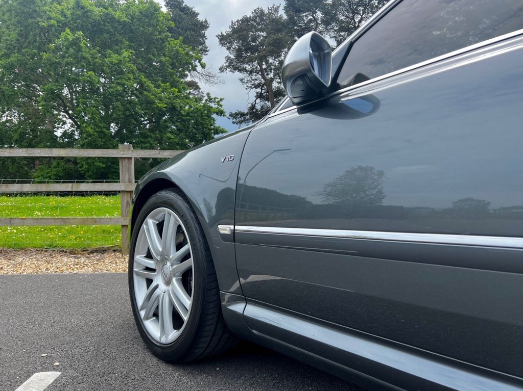 USED 2006 56 AUDI S8 V10 5.2 450 BHP // FSI QUATTRO // 4d // PX SWAP 