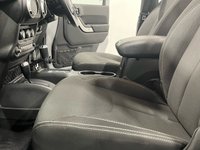 USED 2014 64 JEEP WRANGLER 2.8 SAHARA CRD 2d 197 BHP 50837 Miles , 2.8 Sahara Striking Billet silver, Hardback Dual Top roof , AEV Snorkel, Rubicon Alloy Wheels, Full High Light Bar, Hosting Many Extras