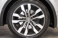 USED 2017 17 VOLKSWAGEN TIGUAN 2.0 R-LINE TDI BMT 4MOTION DSG 5d AUTO 188 BHP ESTATE