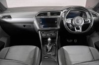 USED 2017 17 VOLKSWAGEN TIGUAN 2.0 R-LINE TDI BMT 4MOTION DSG 5d AUTO 188 BHP ESTATE