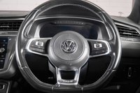 USED 2017 17 VOLKSWAGEN TIGUAN 2.0 R-LINE TDI BMT 4MOTION DSG 5d AUTO 188 BHP ESTATE
