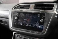 USED 2017 17 VOLKSWAGEN TIGUAN 2.0 R-LINE TDI BMT 4MOTION DSG 5d AUTO 188 BHP ESTATE