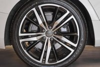 USED 2019 19 VOLVO V60 2.0 T5 R-DESIGN PRO 5d 246 BHP + NATIONWIDE HOME DELIVERY +