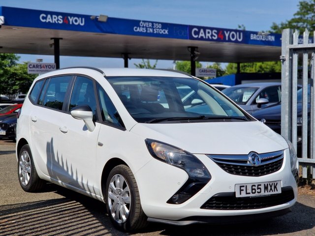 2015 VAUXHALL ZAFIRA TOURER 2.0 EXCLUSIV CDTI 5d 128 BHP REAR PARKING SENSORS +  CRUISE CONTROL +  LED DAY TIME RUNNING LIGHTS +  BLUETOOTH +  DAB RADIO +  CLIMATE CONTROL +  FRONT PARKING SENSORS +  7 SEATS +  TRACTION CONTROL ++