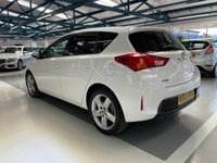 USED 2013 63 TOYOTA AURIS 1.6 SPORT VALVEMATIC  5d 130 BHP 
