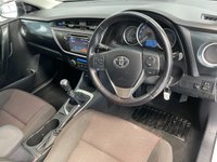 USED 2013 63 TOYOTA AURIS 1.6 SPORT VALVEMATIC  5d 130 BHP 