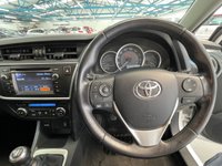 USED 2013 63 TOYOTA AURIS 1.6 SPORT VALVEMATIC  5d 130 BHP 