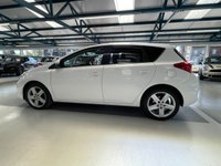 USED 2013 63 TOYOTA AURIS 1.6 SPORT VALVEMATIC  5d 130 BHP 