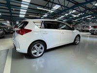 USED 2013 63 TOYOTA AURIS 1.6 SPORT VALVEMATIC  5d 130 BHP 