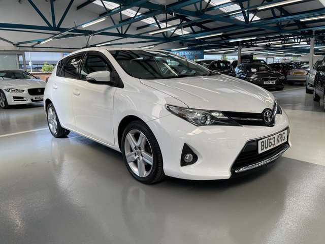 2013 63 Toyota Auris 1.6 SPORT VALVEMATIC  5d 130 BHP