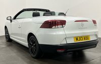 USED 2013 13 RENAULT MEGANE 1.6 DYNAMIQUE TOMTOM ENERGY DCI S/S 2d 130 BHP Striking Pearl Artic White, High Gloss Black Alloy Wheels, Part Leather Interior
