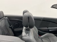 USED 2013 13 RENAULT MEGANE 1.6 DYNAMIQUE TOMTOM ENERGY DCI S/S 2d 130 BHP Striking Pearl Artic White, High Gloss Black Alloy Wheels, Part Leather Interior