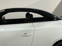 USED 2013 13 RENAULT MEGANE 1.6 DYNAMIQUE TOMTOM ENERGY DCI S/S 2d 130 BHP Striking Pearl Artic White, High Gloss Black Alloy Wheels, Part Leather Interior