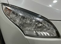 USED 2013 13 RENAULT MEGANE 1.6 DYNAMIQUE TOMTOM ENERGY DCI S/S 2d 130 BHP Striking Pearl Artic White, High Gloss Black Alloy Wheels, Part Leather Interior