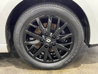 USED 2013 13 RENAULT MEGANE 1.6 DYNAMIQUE TOMTOM ENERGY DCI S/S 2d 130 BHP Striking Pearl Artic White, High Gloss Black Alloy Wheels, Part Leather Interior