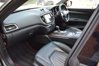 USED 2015 04 MASERATI GHIBLI 3.0 DV6 4d AUTO 275 BHP SUNROOF / 20" ALLOYS / LEATHER